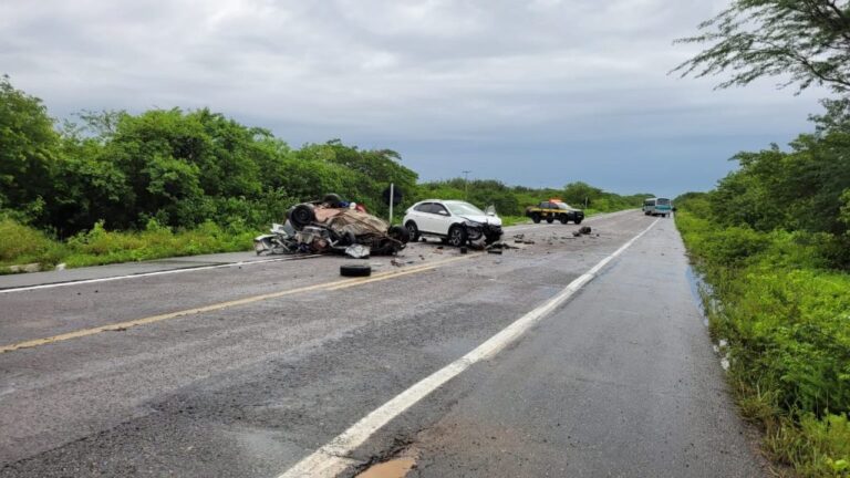 GRAVE ACIDENTE DEIXA DOIS MORTOS EM BR POTIGUAR