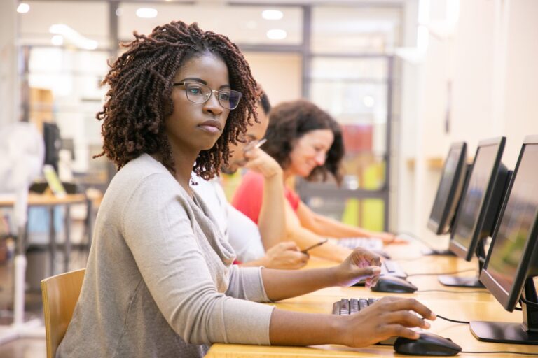 NA PARAÍBA ESTÃO ABERTAS INSCRIÇÕES PARA CURSOS DO PRONATEC NO PROGRAMA MULHERES MIL